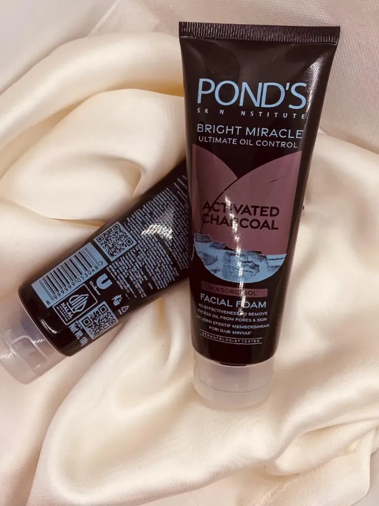 Hydrating Face Wash - Removes Dirt, Oil & Makeup - 100ml