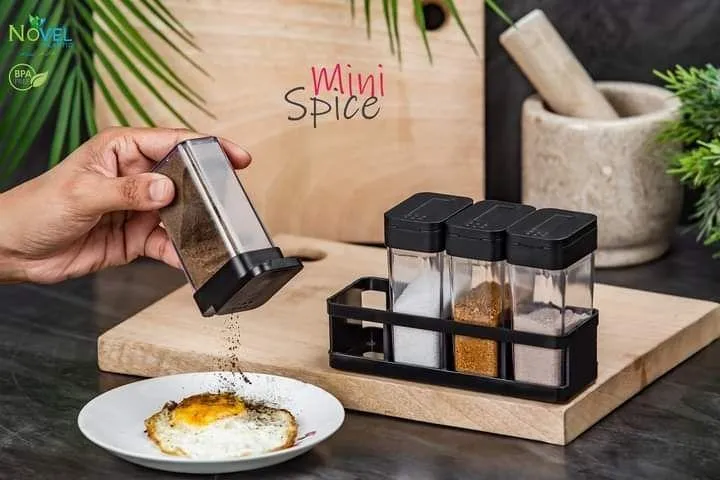 4 in 1 Mini Crystal Spice Jars With Stand (Black)